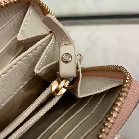 Kate Spade rose gold glitter wallet - Picture 7 of 8